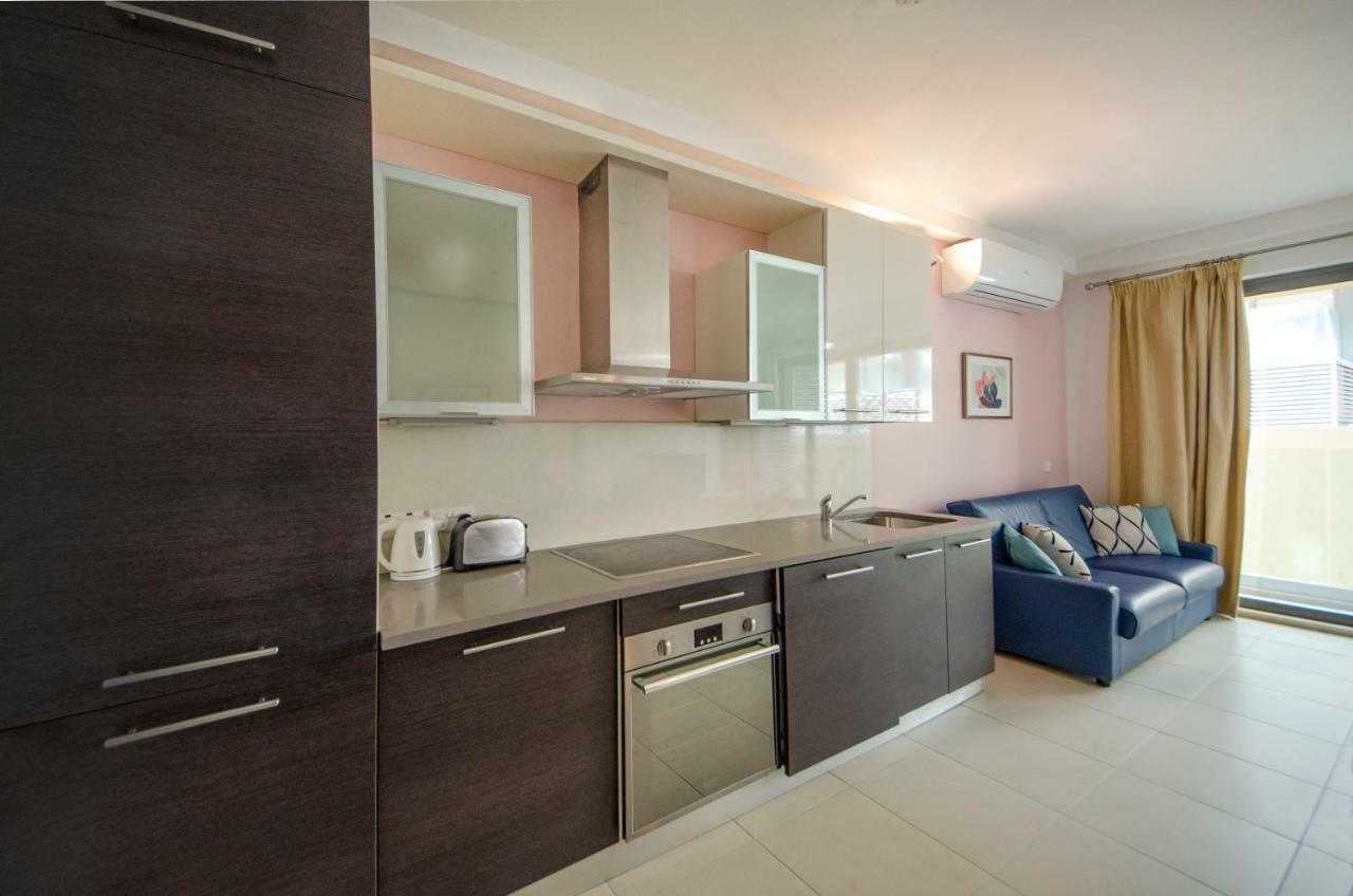 Modern Stylish Apartment - 2 Bedroom & 2 Bathroom Apartment - Spinola Bay, St Julians Saint Julian's 외부 사진